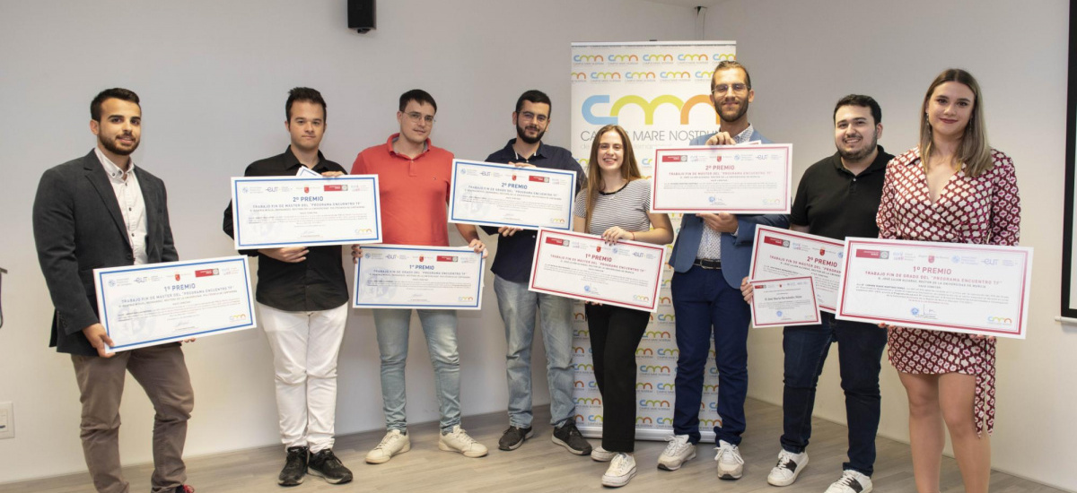 Imagen Premiados ocho estudiantes por sus trabajos finales de estudios realizados en empresas